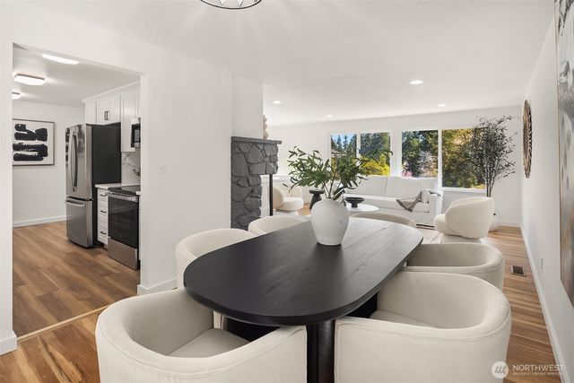 1136 N 146th Place, Shoreline, WA 98133