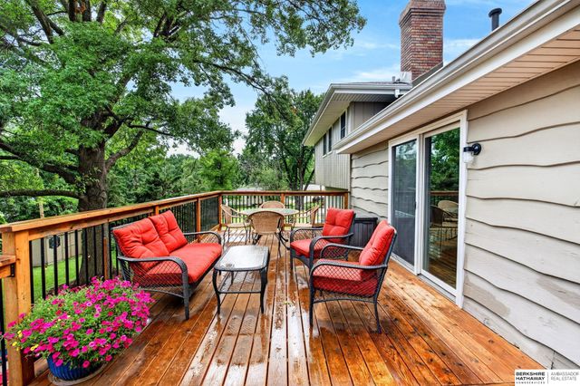 13221 Cedar Circle, Omaha, NE 68144
