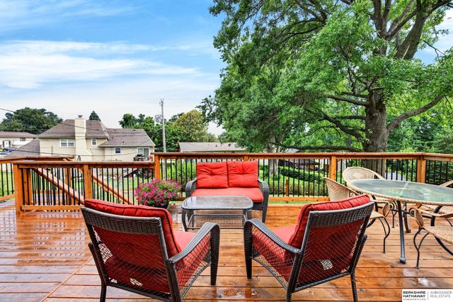 13221 Cedar Circle, Omaha, NE 68144
