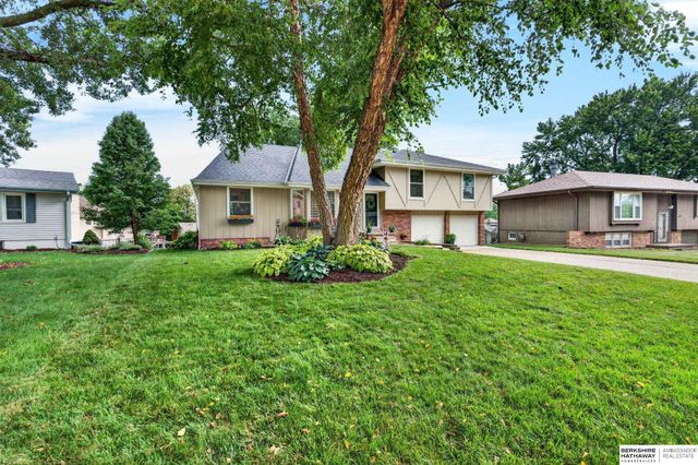 13221 Cedar Circle, Omaha, NE 68144