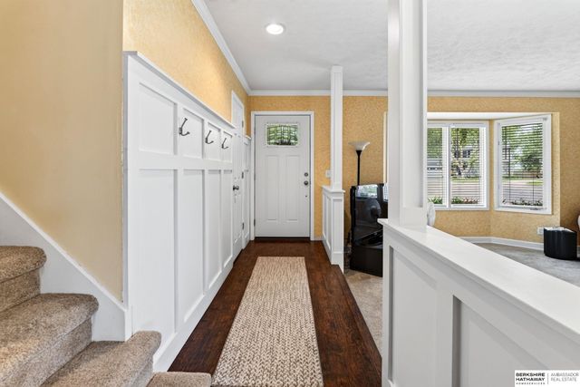 13221 Cedar Circle, Omaha, NE 68144