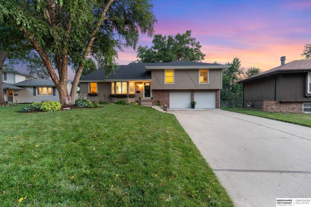 13221 Cedar Circle, Omaha, NE 68144