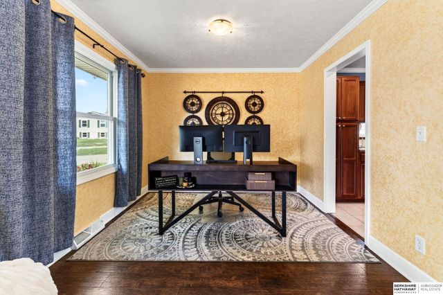 13221 Cedar Circle, Omaha, NE 68144