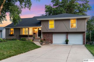 13221 Cedar Circle, Omaha, NE 68144
