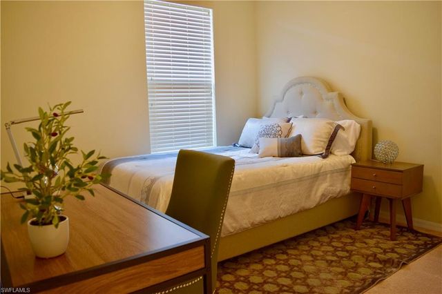 8578 Veronawalk CIR, Naples, FL 34114