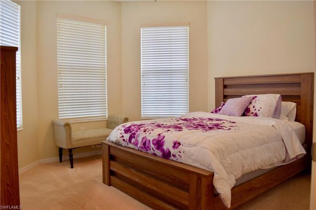 8578 Veronawalk CIR, Naples, FL 34114