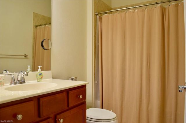 8578 Veronawalk CIR, Naples, FL 34114