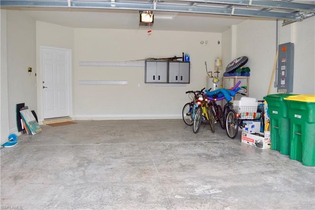 8578 Veronawalk CIR, Naples, FL 34114