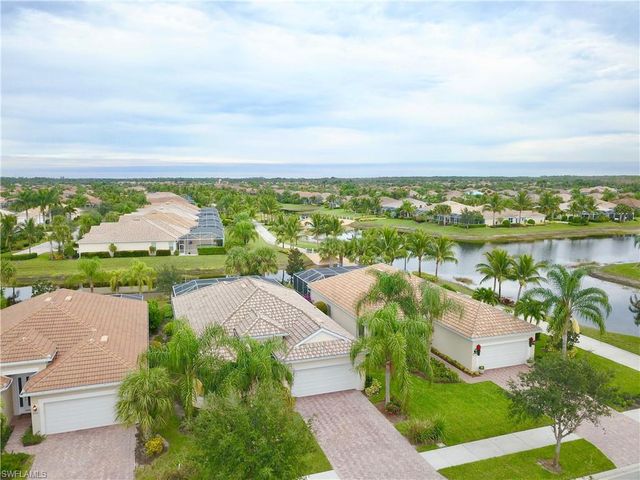 8578 Veronawalk CIR, Naples, FL 34114