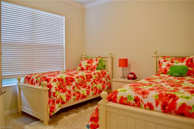 8578 Veronawalk CIR, Naples, FL 34114