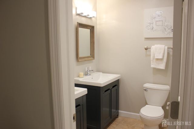 82 Forest Park Terrace, Monroe, NJ 08831