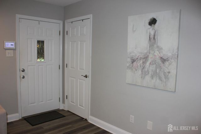 82 Forest Park Terrace, Monroe, NJ 08831