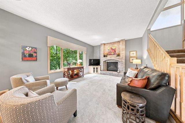 1444 Kings Wood Lane, Eagan, MN 55122