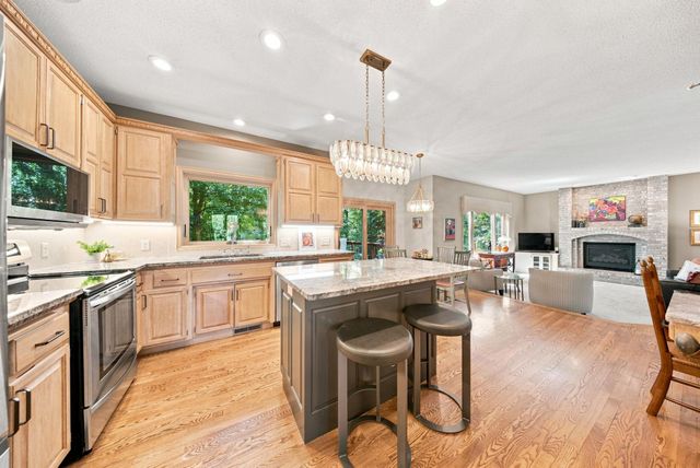 1444 Kings Wood Lane, Eagan, MN 55122