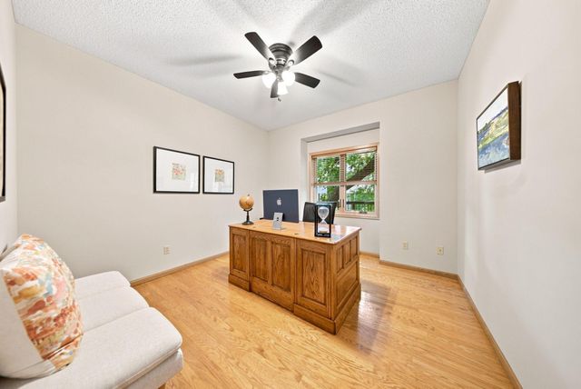 1444 Kings Wood Lane, Eagan, MN 55122