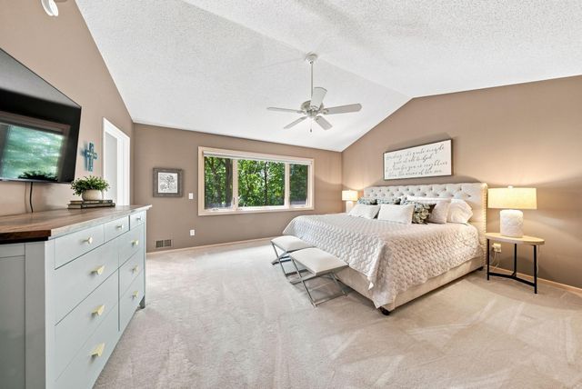 1444 Kings Wood Lane, Eagan, MN 55122