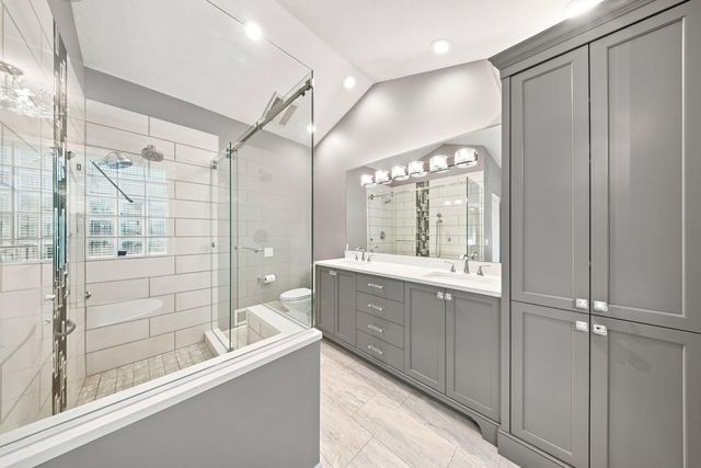 1444 Kings Wood Lane, Eagan, MN 55122