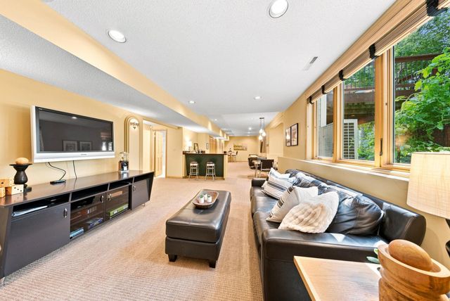 1444 Kings Wood Lane, Eagan, MN 55122