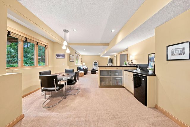 1444 Kings Wood Lane, Eagan, MN 55122