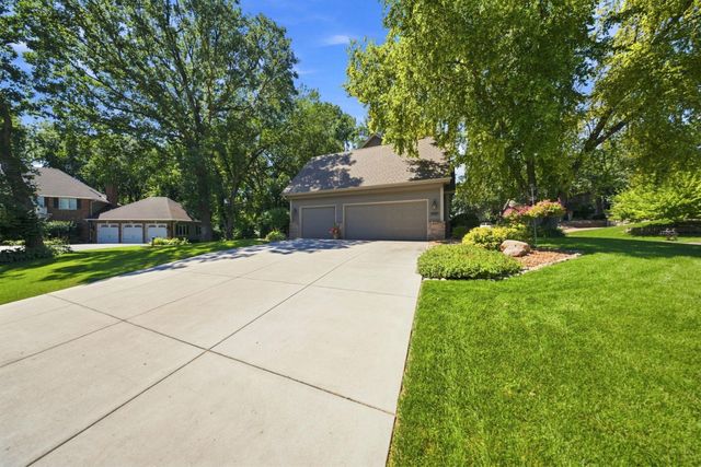 1444 Kings Wood Lane, Eagan, MN 55122
