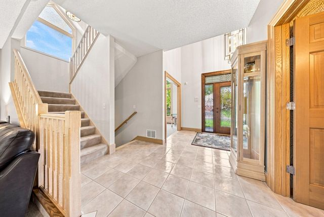 1444 Kings Wood Lane, Eagan, MN 55122
