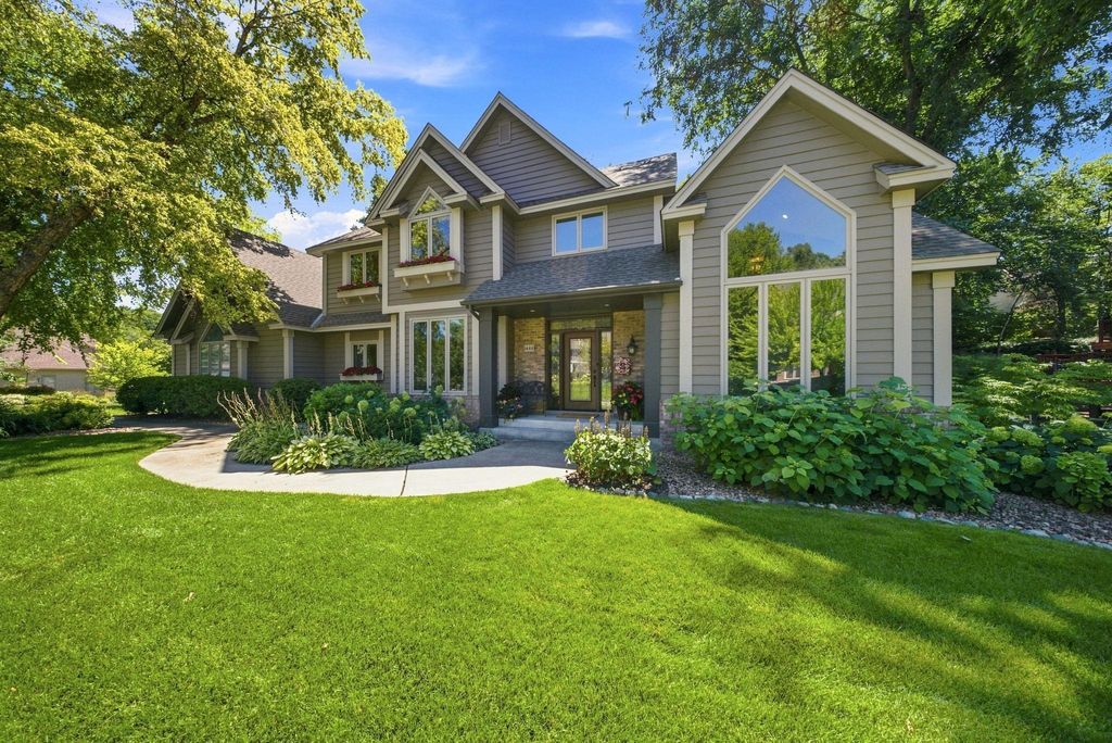 1444 Kings Wood Lane, Eagan, MN 55122