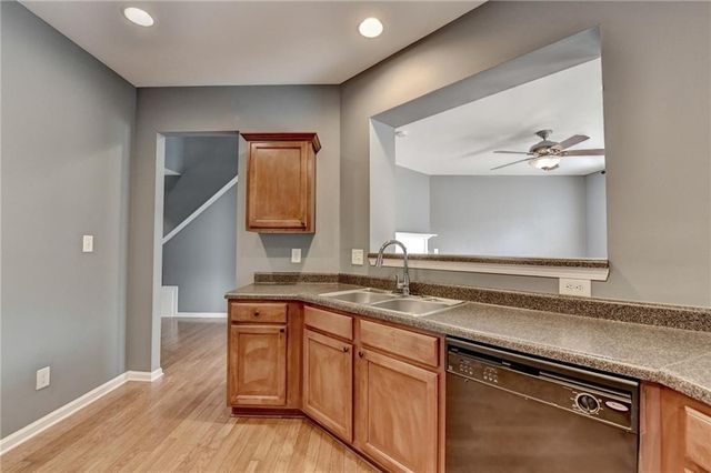 195 Ledgewood Mill Way, Lawrenceville, GA 30045