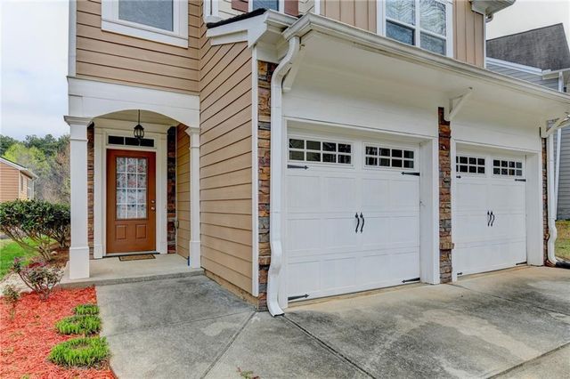 195 Ledgewood Mill Way, Lawrenceville, GA 30045