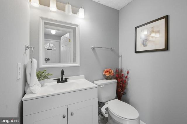 5936 SPRUCE RUN CT, Centreville, VA 20121