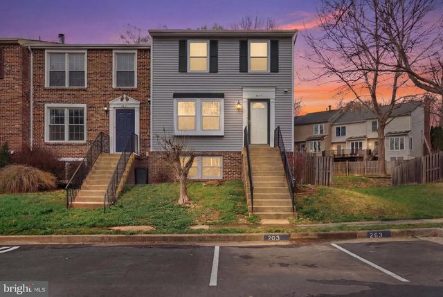 5936 SPRUCE RUN CT, Centreville, VA 20121