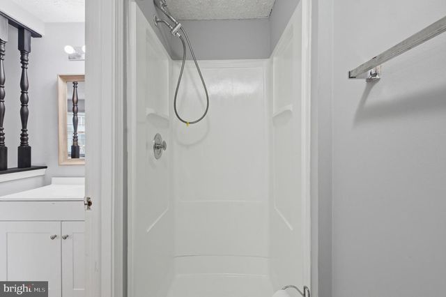 5936 SPRUCE RUN CT, Centreville, VA 20121