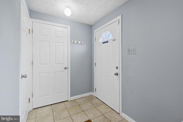 5936 SPRUCE RUN CT, Centreville, VA 20121