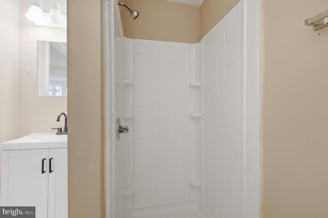 5936 SPRUCE RUN CT, Centreville, VA 20121