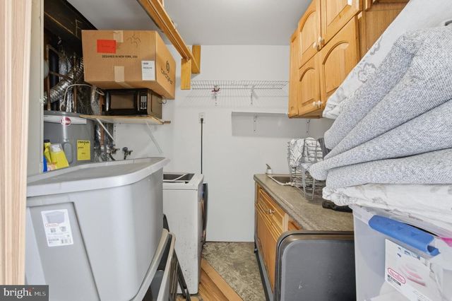 5936 SPRUCE RUN CT, Centreville, VA 20121