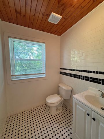 519 S Hale Street, Wheaton, IL 60187