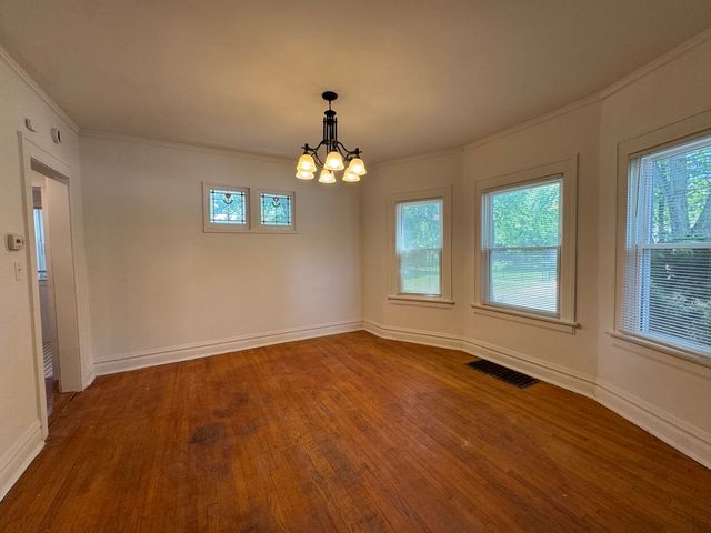519 S Hale Street, Wheaton, IL 60187