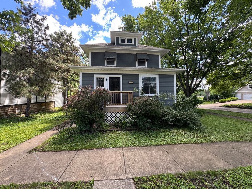 519 S Hale Street, Wheaton, IL 60187