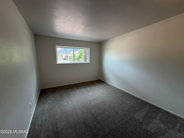 5611 N Placita Arizpe, Tucson, AZ 85718