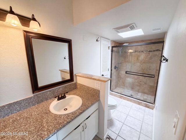 5611 N Placita Arizpe, Tucson, AZ 85718