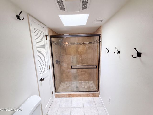 5611 N Placita Arizpe, Tucson, AZ 85718