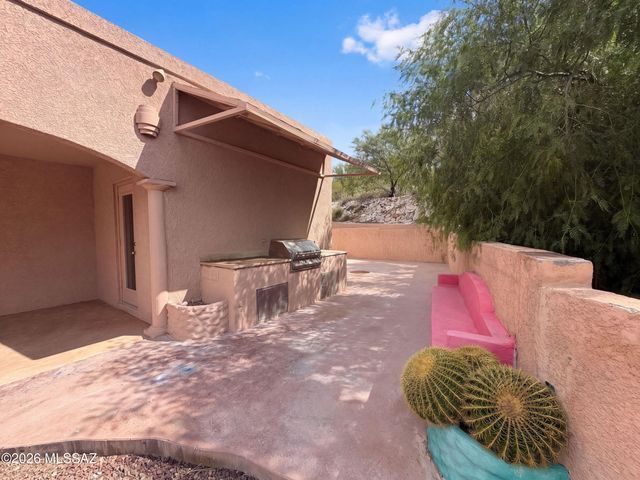 5611 N Placita Arizpe, Tucson, AZ 85718