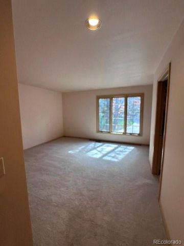 4217 S Bellaire Circle, Englewood, CO 80113