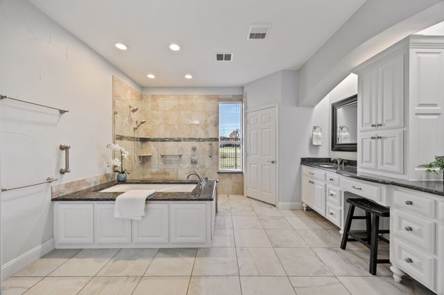 10205 Fairway Vista Drive, Rowlett, TX 75089