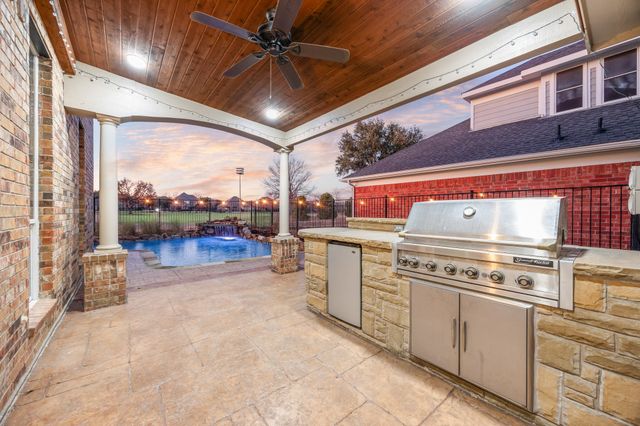 10205 Fairway Vista Drive, Rowlett, TX 75089