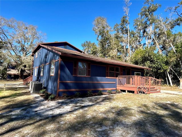 18812 CARR DRIVE A, Lutz, FL 33559