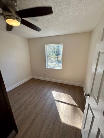 18812 CARR DRIVE A, Lutz, FL 33559