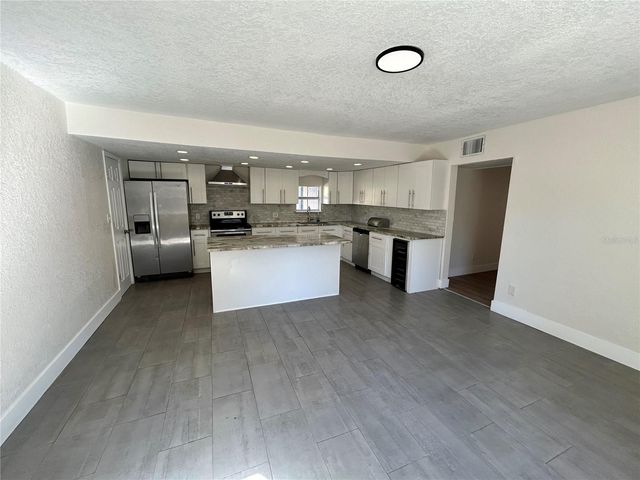 18812 CARR DRIVE A, Lutz, FL 33559