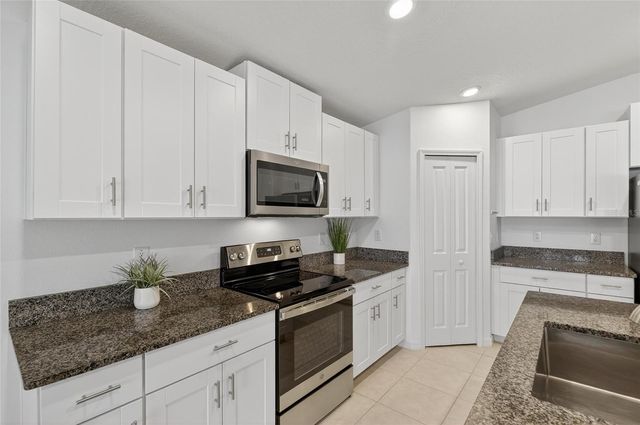 15716 MILLER CREEK DRIVE, Sun City Center, FL 33573