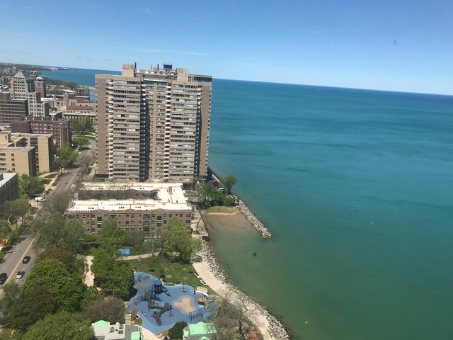 6171 N Sheridan Road 2707, Chicago, IL 60660