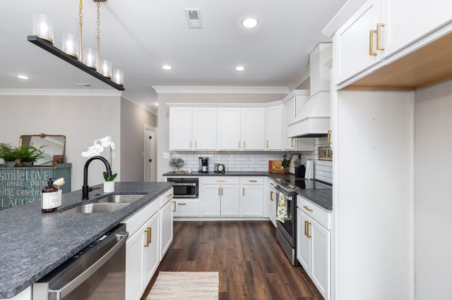 7144 Gentle Rain Road, Knoxville, TN 37920